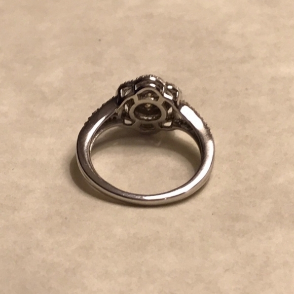 Intense Yellow & White Diamond Ring - Picture 4 of 4